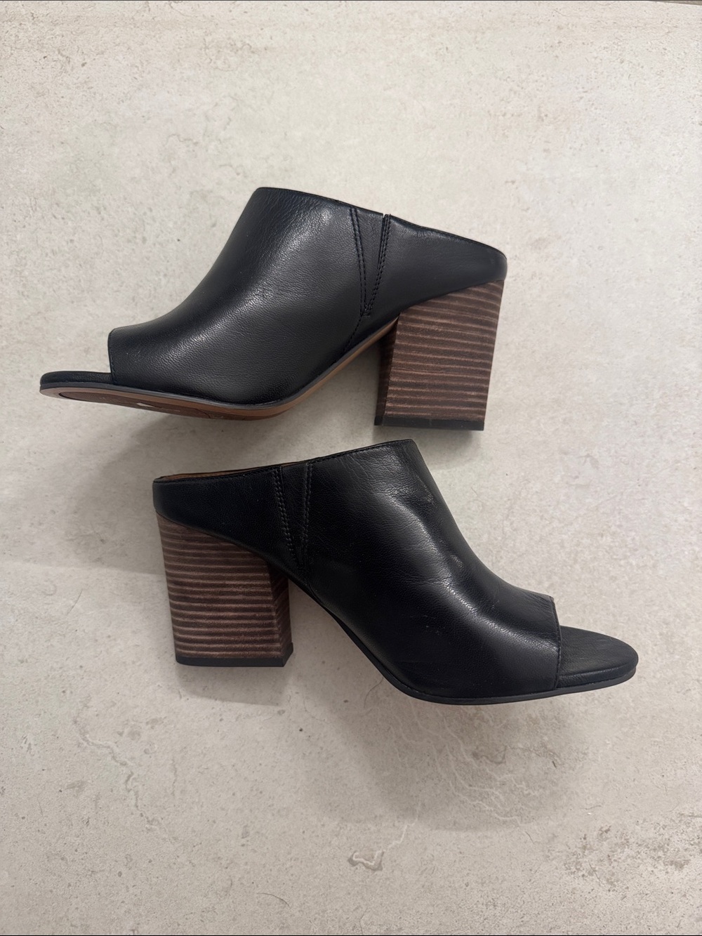 Franco Sarto Black Leather Open-Back Peep-Toe Mules